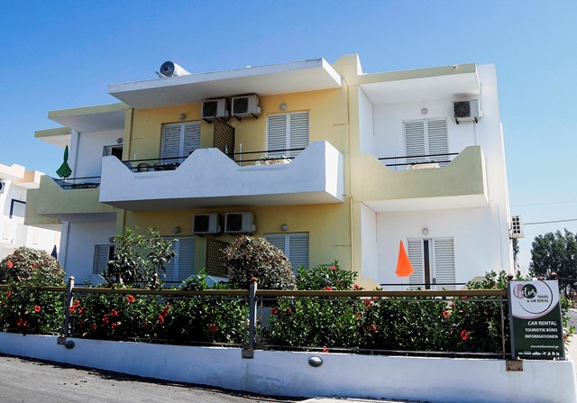 Yiannis Apartments